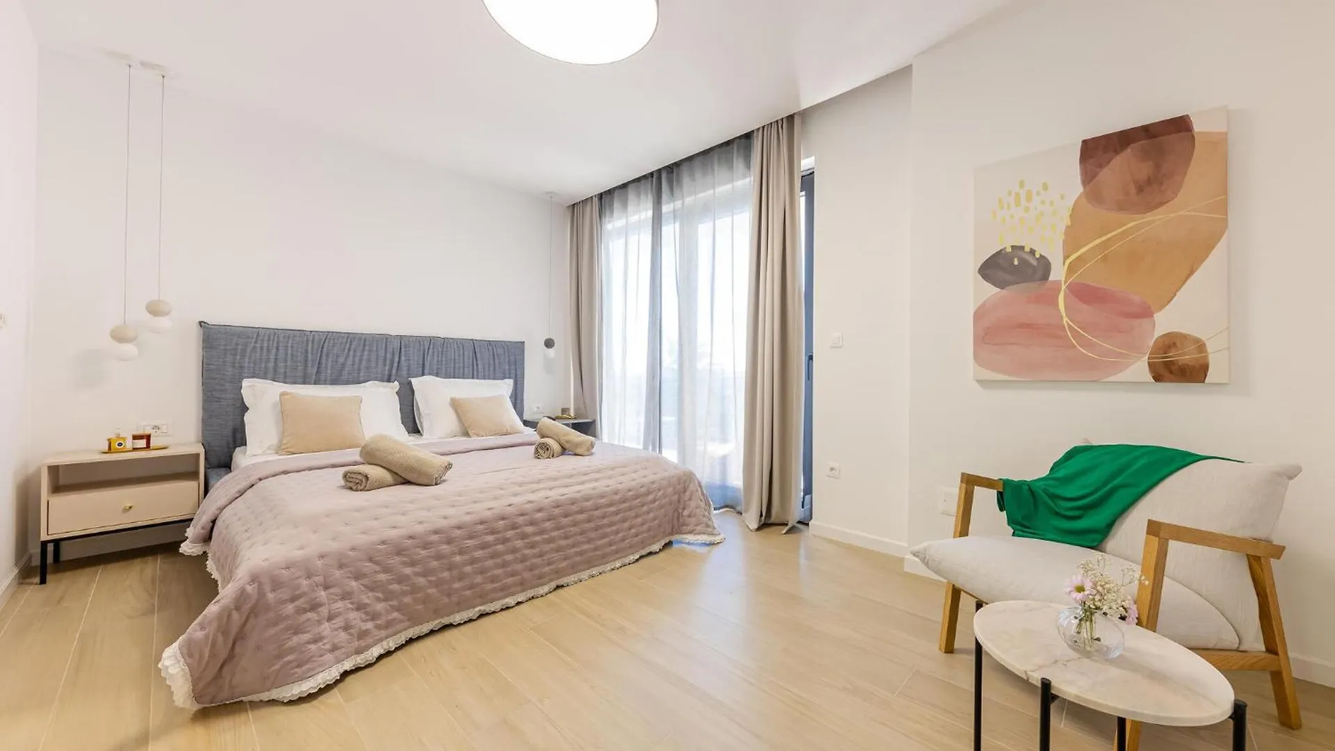 Awesome Home In Kastel Stari With Kitchen Feriehus